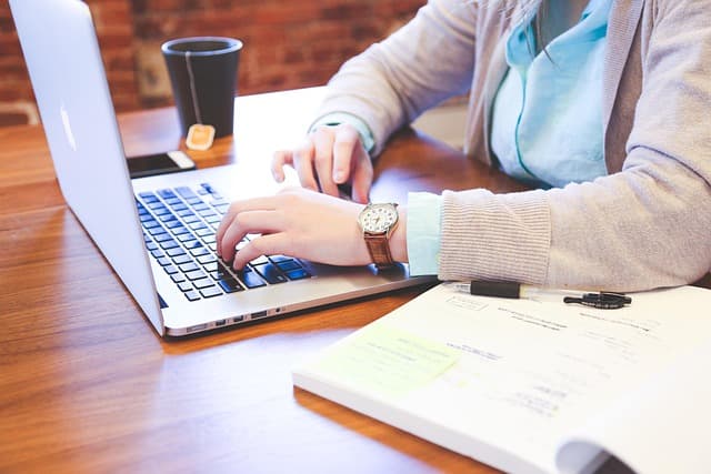 5 Stratégies pour Établir une Guidance Efficace pour Créateurs